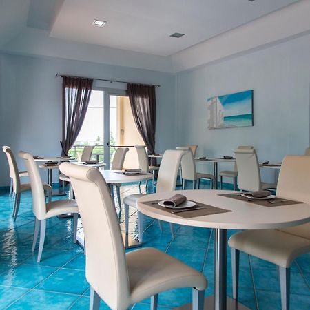 Hotel Residenza Del Mare Sant Isidoro  Esterno foto