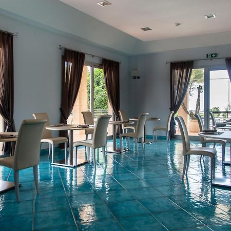 Hotel Residenza Del Mare Sant Isidoro  Esterno foto
