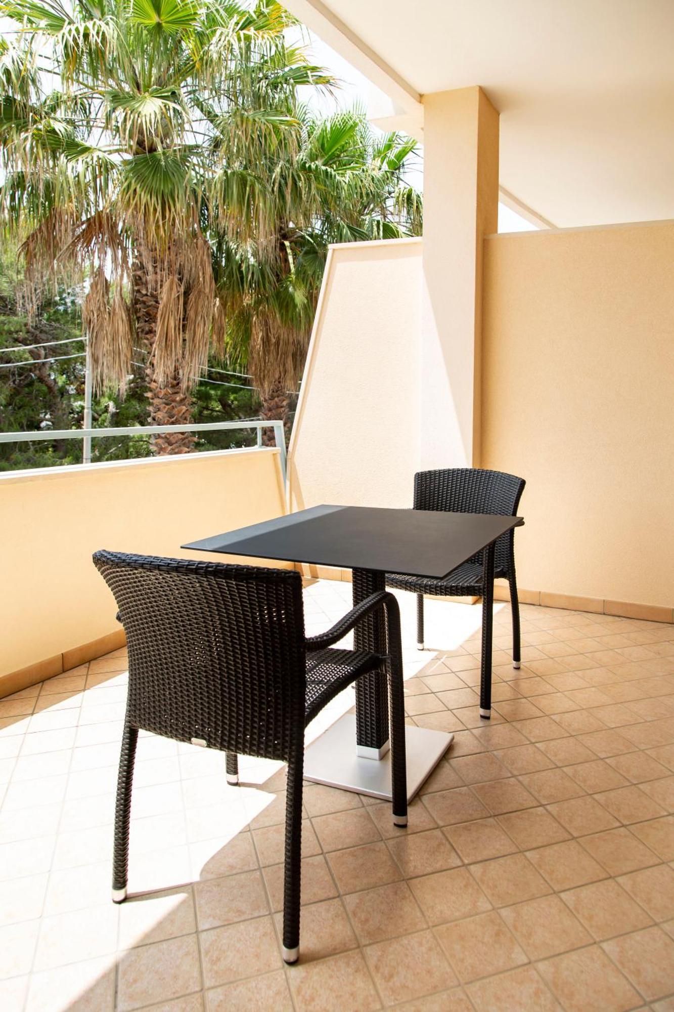 Hotel Residenza Del Mare Sant Isidoro  Esterno foto