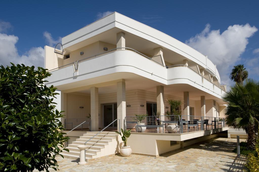 Hotel Residenza Del Mare Sant Isidoro  Esterno foto